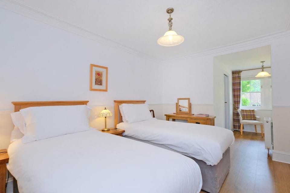 Ivy Cottage B&B Bed and Breakfast in Braemar