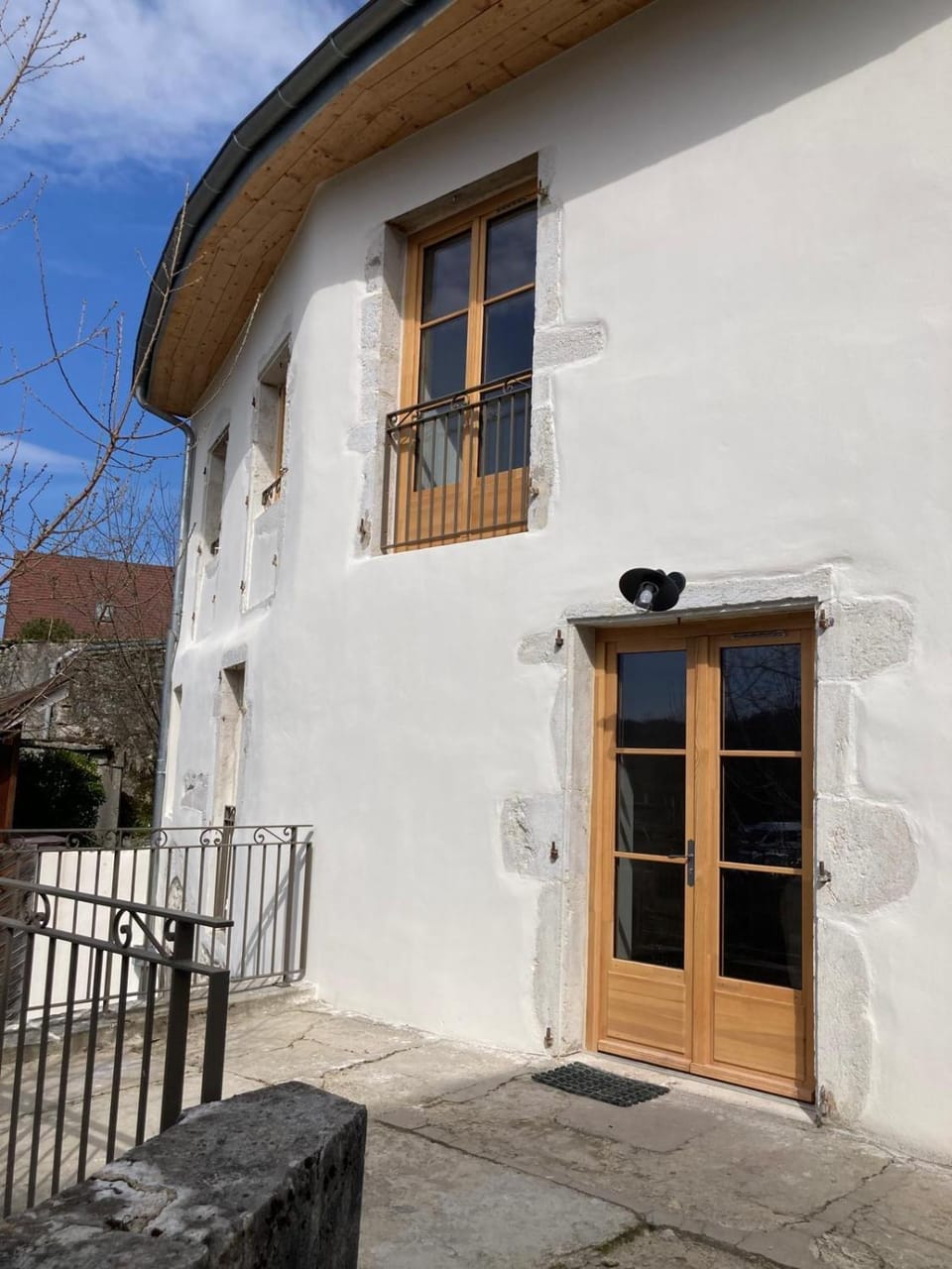 Facade/entrance