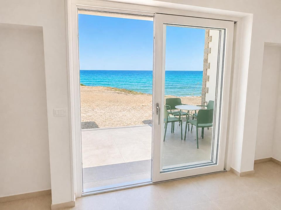 Dimora Bianca - Una finestra sul mare Apartment in Marina di Mancaversa-Giannelli