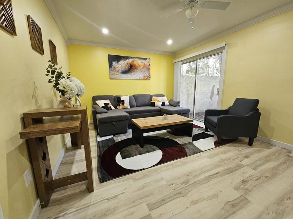 New-Trendy & Relaxing Pet-friendly villa with parking Villa in Hilton Head Island