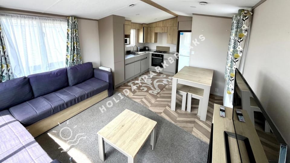 8 Berth - Decking - Near Complex - Pet Friendly House in Selsey