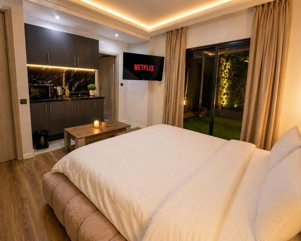 Premium Studio with Hot Tub Terrace Apartment in Marrakesh