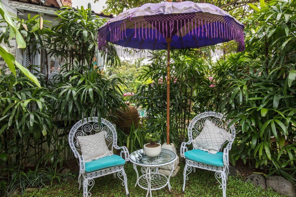 Garden, Seating area