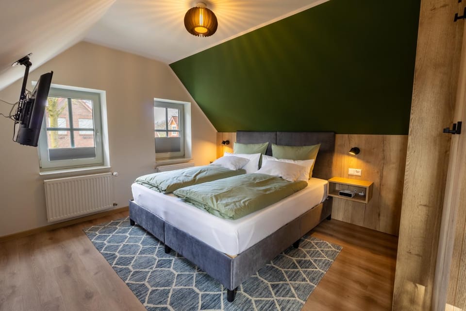 Bed, Bedroom