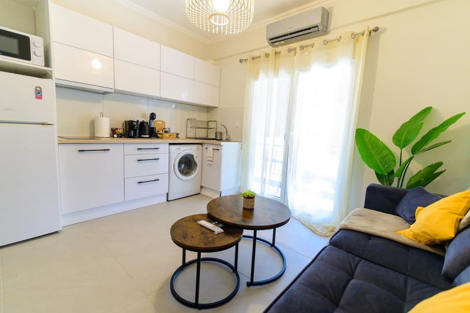 Ιoli's Nest - Cozy Stay in Preveza Apartment in Greece