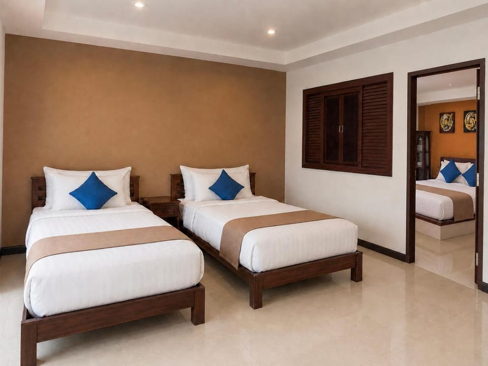 Photo of the whole room, Bedroom