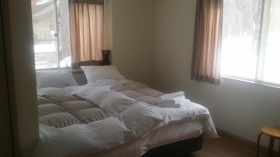 Bed, On site