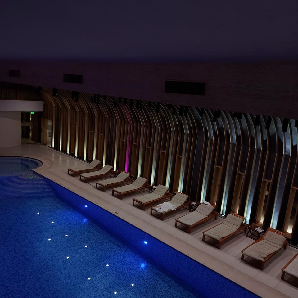 Swimming pool