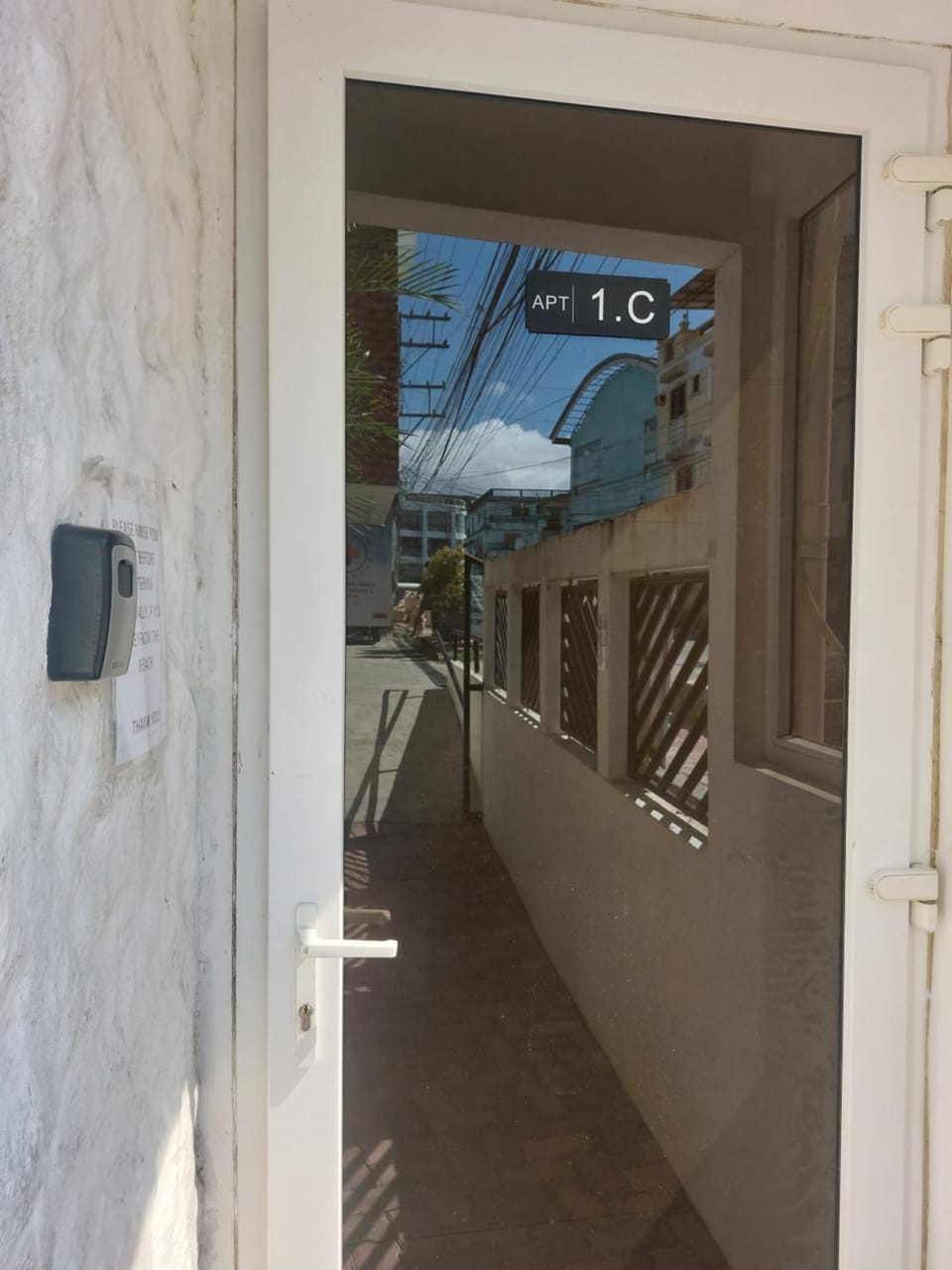 Facade/entrance