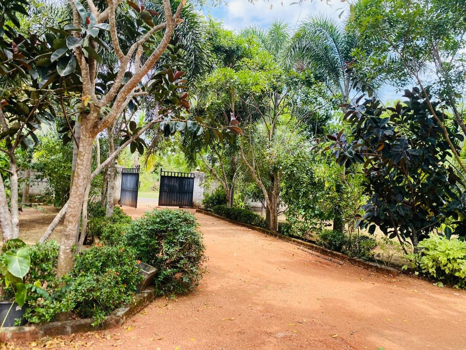 farm house House in Sri Lanka