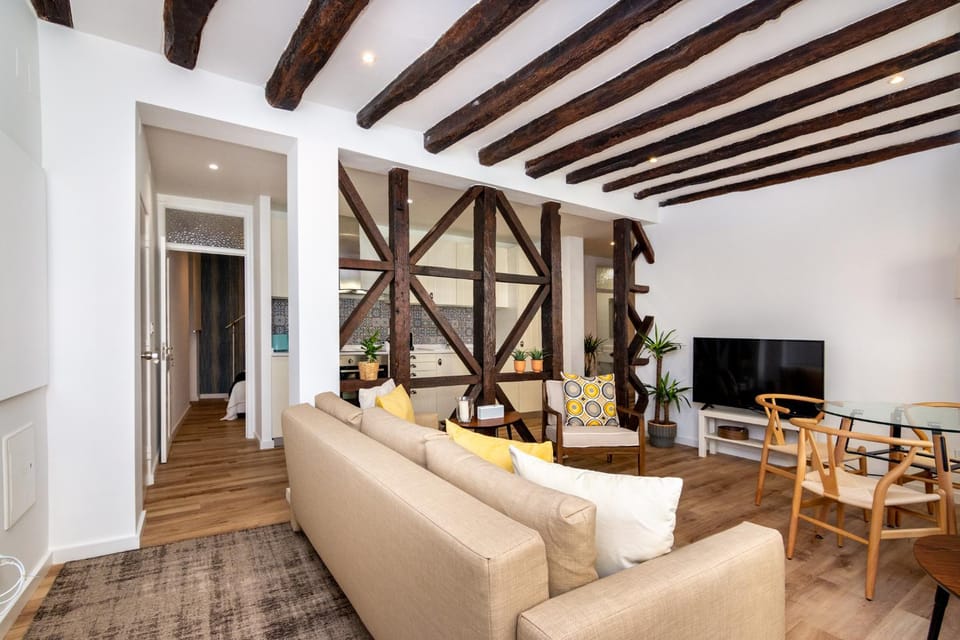 WHome Chic Alfama Flat with Historic Charm Apartment in Lisbon