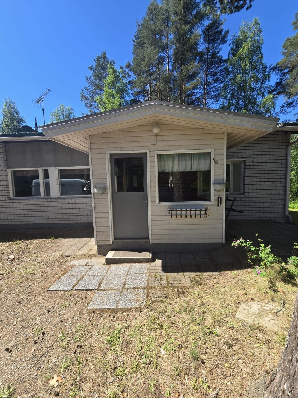 Revontulet Zohar Hazfoni Tulisydän Huvila House in Finland