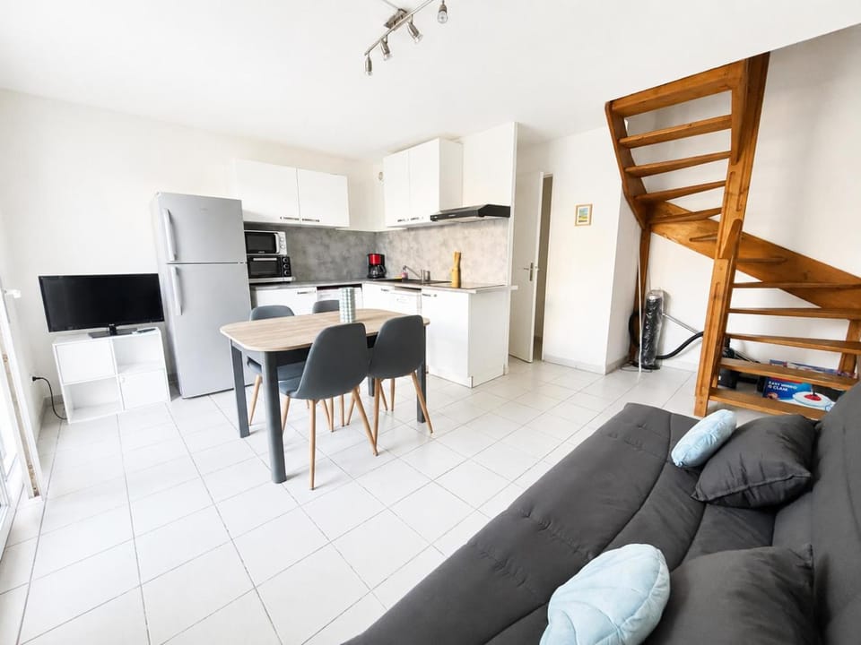 Maison climatisée avec parking privé - 6 Personnes House in Occitanie