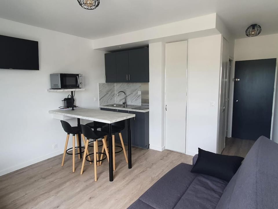 Studio rénové avec soin, à 30m de la plage Apartment in Saint-Jean-de-Monts