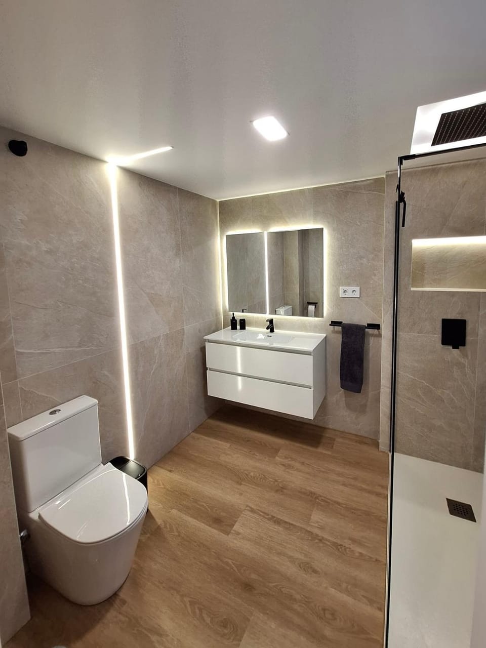 Shower, Bathroom