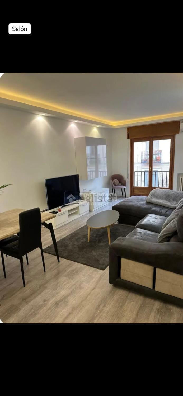 Apartment in the heart of Madrid 120 m Apartment in Centro