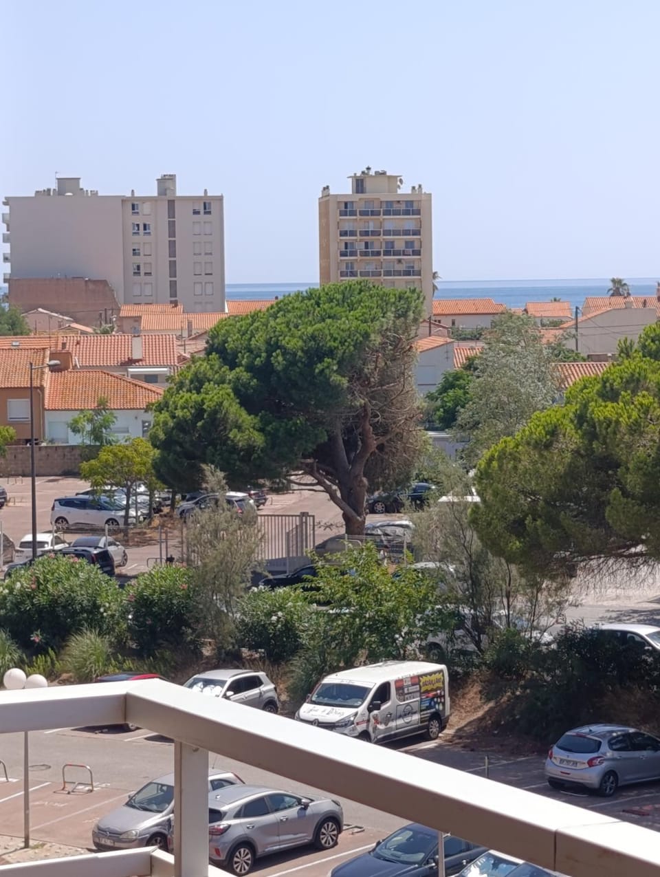 Balcony/Terrace, Sea view, Parking