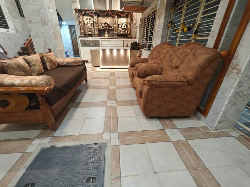 Sri Raghavendra Nivas Homestay-Tirupati Apartment in Tirupati