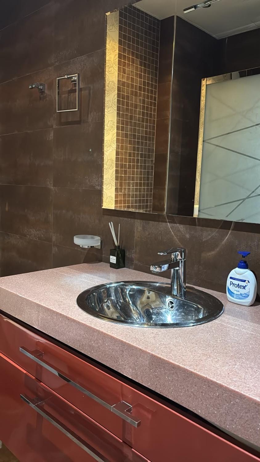 Baku Bulvar 3BR Luxury Apartment Apartment in Baku
