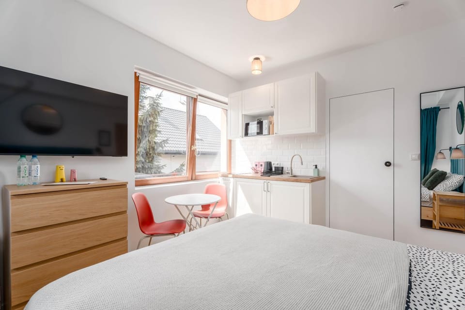 Kitchen or kitchenette, kitchen