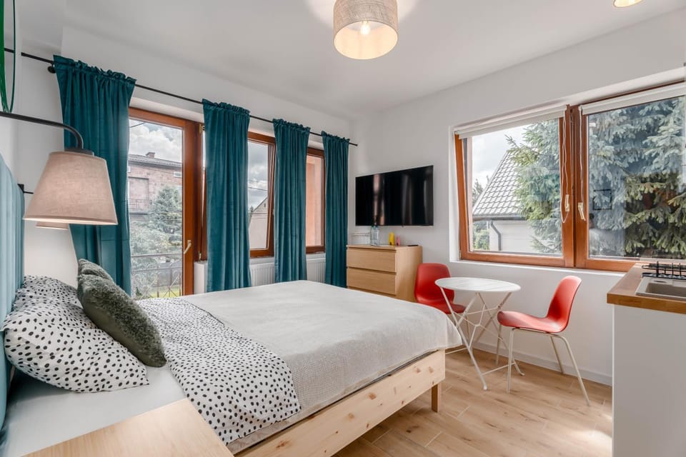 Bed, Living room