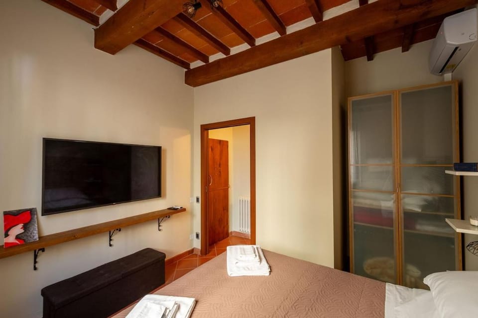 The Greve in Chianti Refuge -Wine Experience - Private Garden Apartment in Greve in Chianti