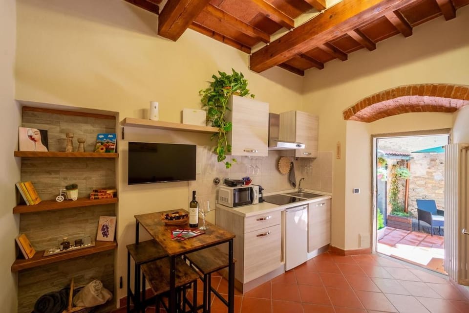 The Greve in Chianti Refuge -Wine Experience - Private Garden Apartment in Greve in Chianti