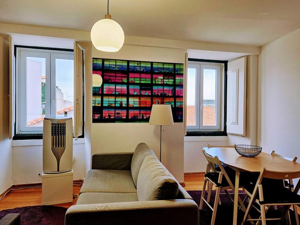 Contemporary Apartment Chiado Apartment in Lisbon