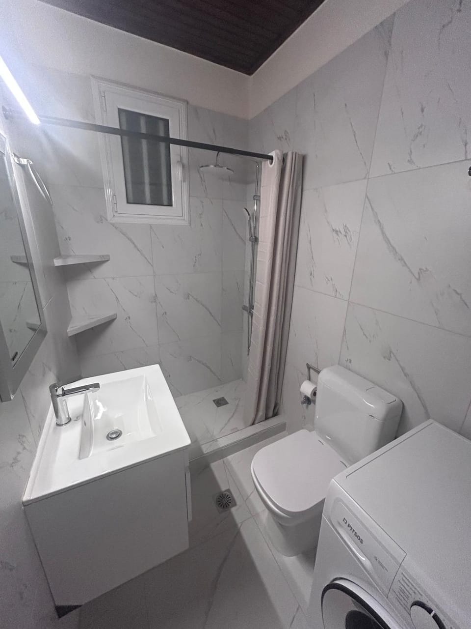 Anavissos Minimal Family House House in Decentralized Administration of Attica