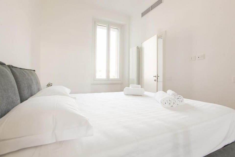 Elegant apartment 3 minutes from the subway Apartment in Milan