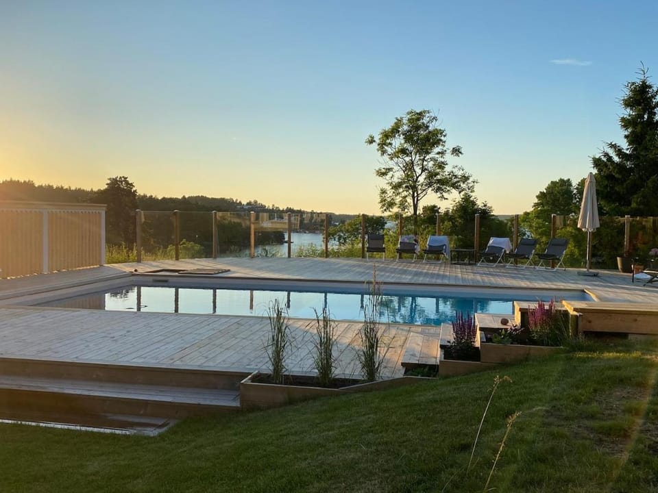 Exclusive villa with pool, seaview and big garden Villa in Stockholm County