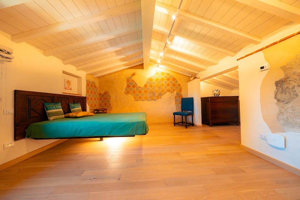 Leonardo da Vinci Birthplace Luxury Retreat with Sauna Apartment in Vinci