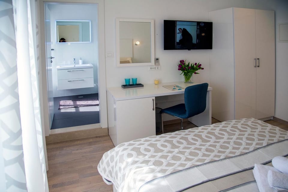 Bathroom, Bedroom