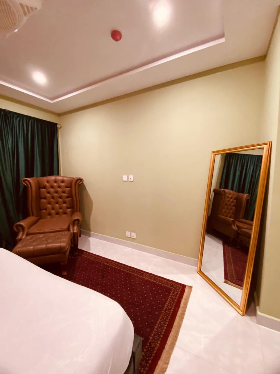 Supreme Luxury Apartment in Gulberg Lahore Apartment in Lahore