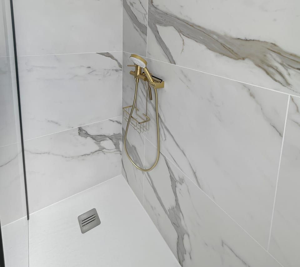 Lumineux T3 chic Saint-Ouen Puces Apartment in Saint-Denis, France