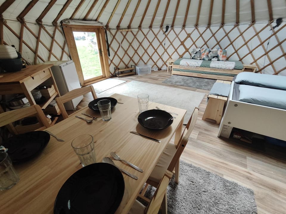 Dining area, Internal: Not applicable to any particular room