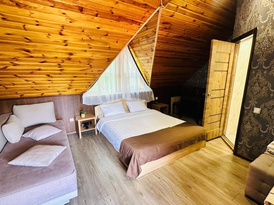Bed, View (from property/room), Photo of the whole room, Bedroom
