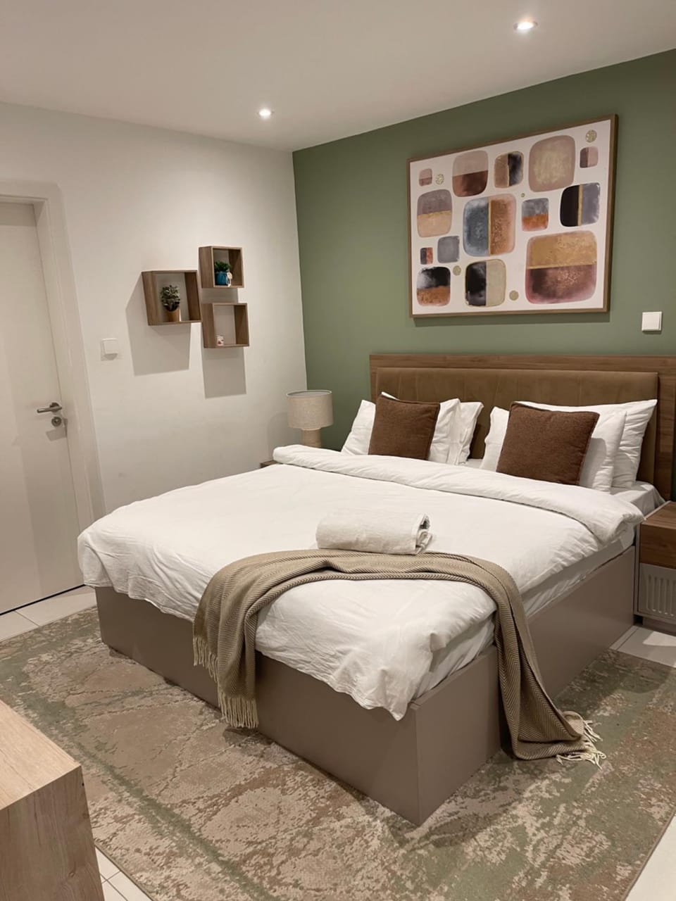 Elegant Retreat at THE BANTREE by Stayy Luxury Apartment in Accra