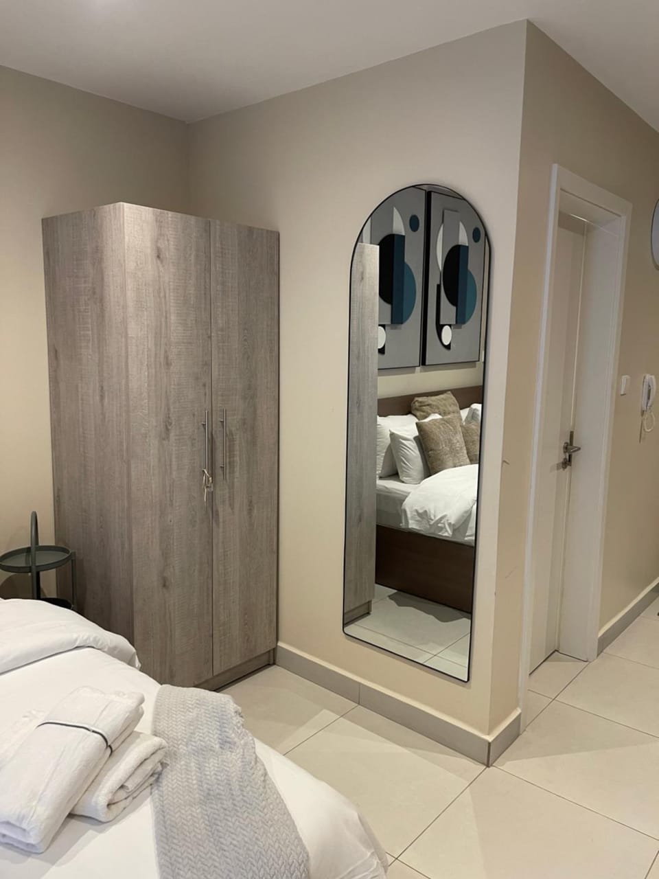 Elegant Retreat at THE BANTREE by Stayy Luxury Apartment in Accra