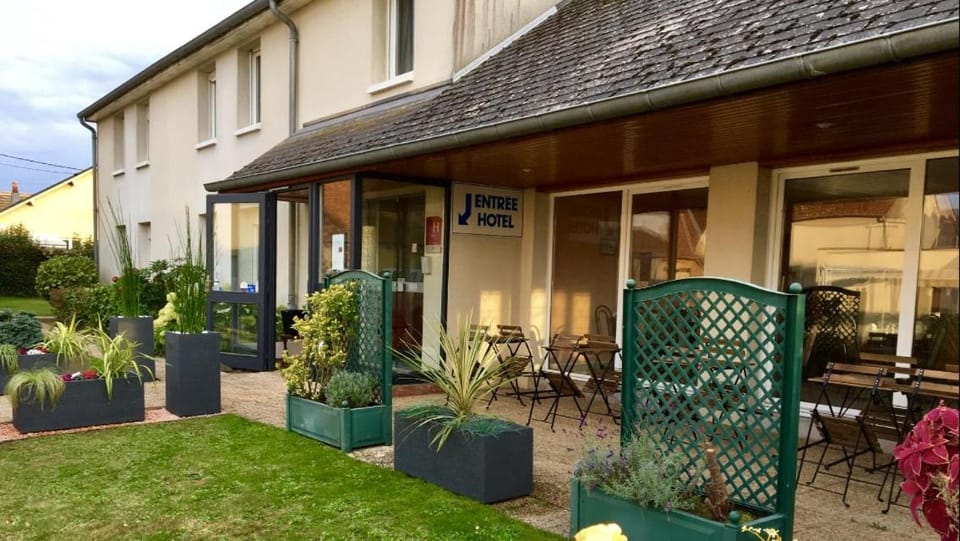 Hôtel Le Dauphin Hotel in Centre-Val de Loire