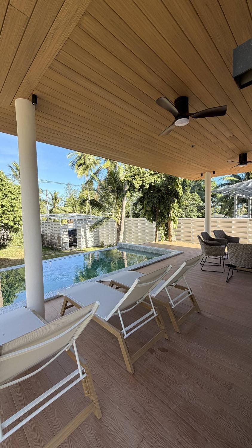 Patio, Day, Natural landscape, View (from property/room), Balcony/Terrace, Pool view, Swimming pool, sunbed