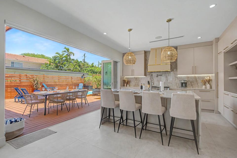 Balcony/Terrace, Kitchen or kitchenette, Dining area
