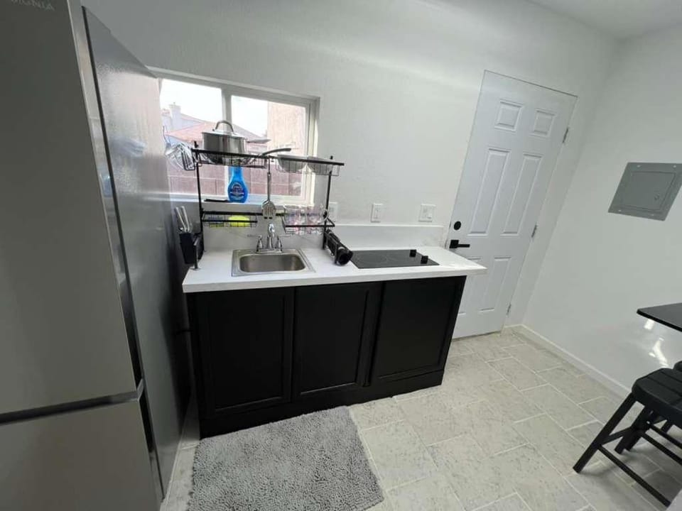 The Modern Nest Apartment in Paradise