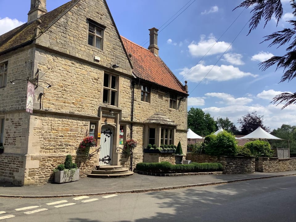 The Brownlow Arms Inn Bed and Breakfast in South Kesteven District