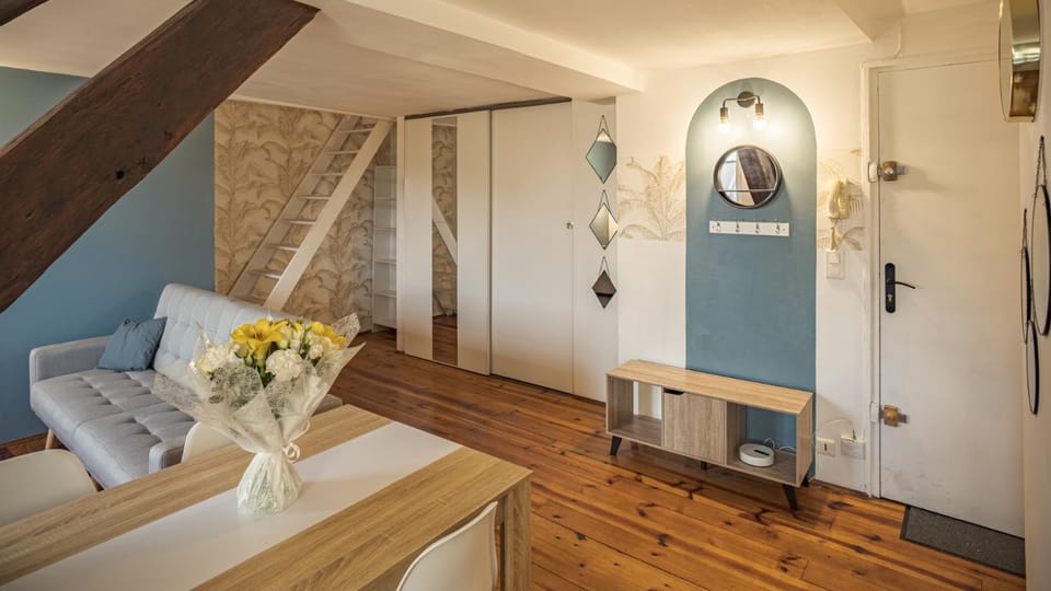 Duplex Poincaré - Proche Hôtel de Ville - 4 pers Apartment in Troyes