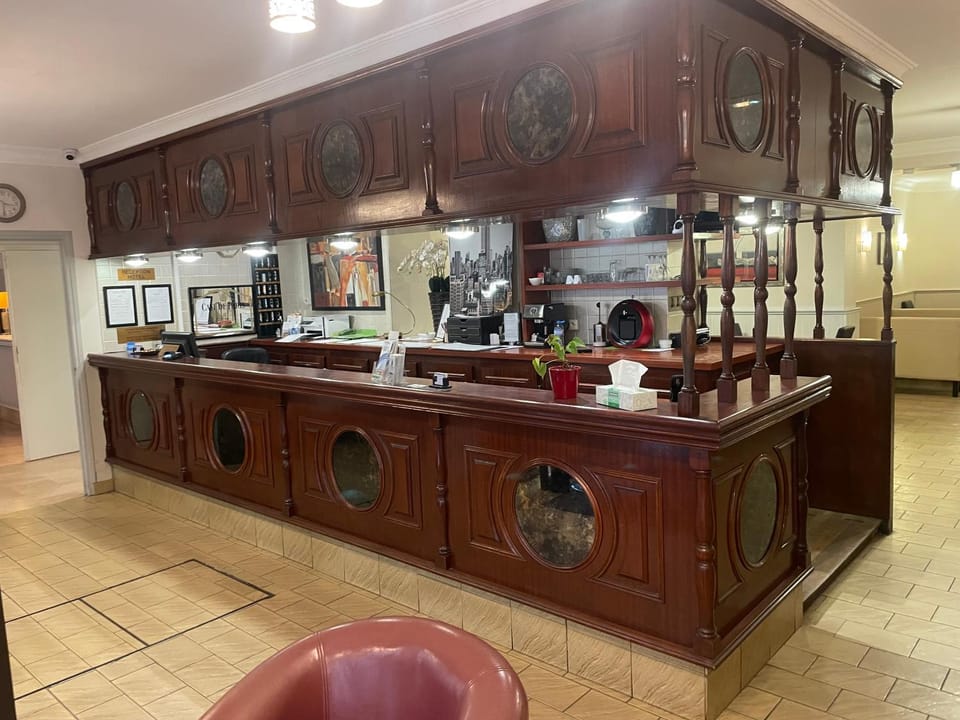 Crystal Hotel Hotel in Levallois-Perret