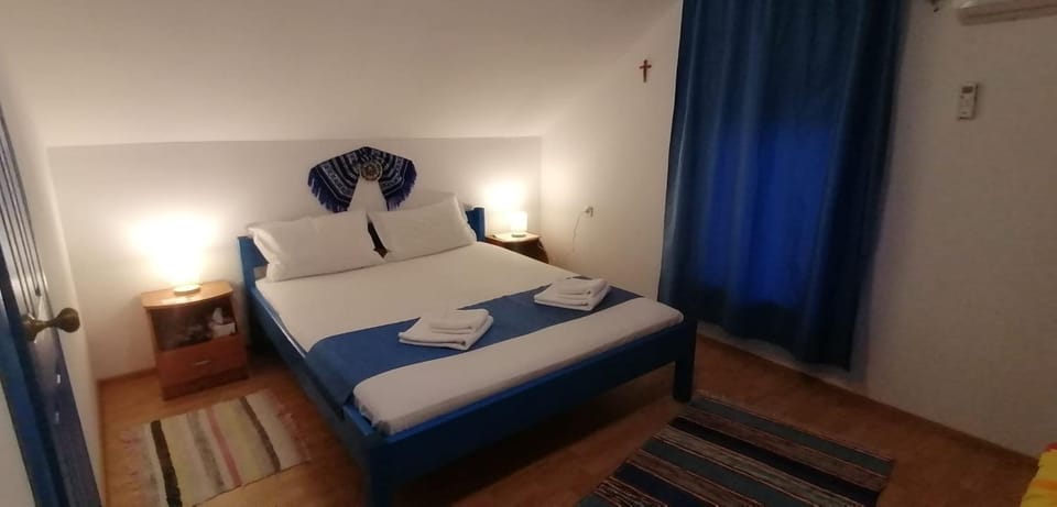 Bedroom, Internal: Not applicable to any particular room