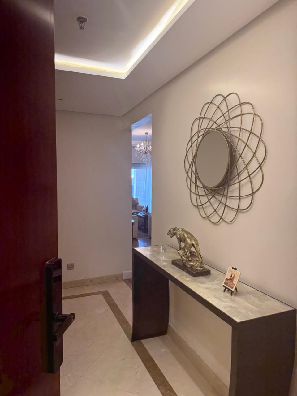 ملاذ عصري بخصوصية تامة ومرافق متكاملة- إعمار سكوير Apartment in Jeddah