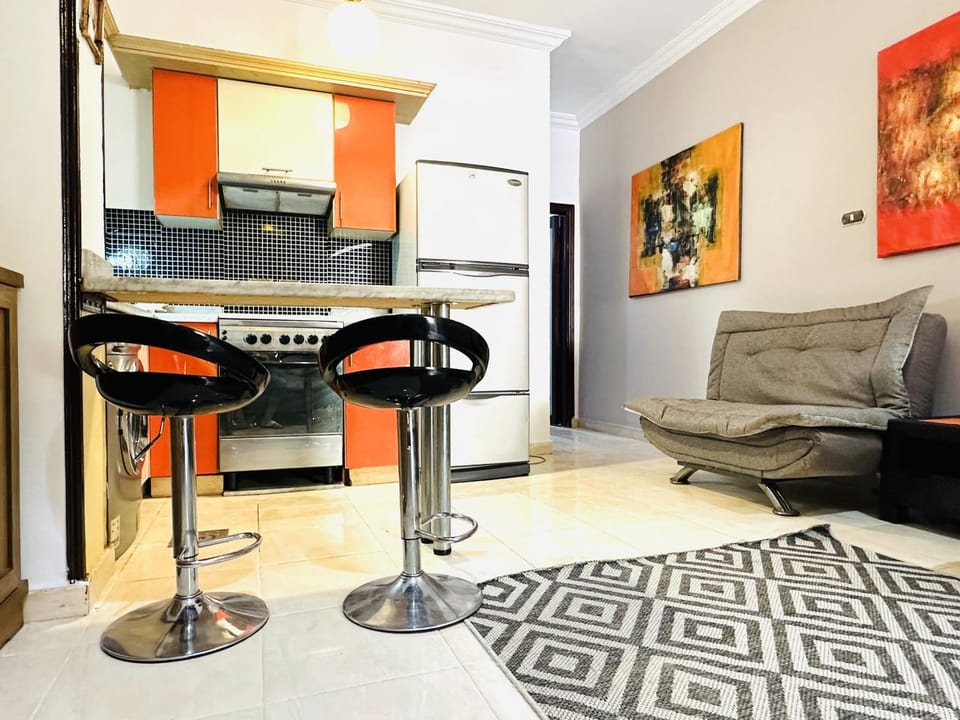 Kitchen or kitchenette, Living room, Seating area