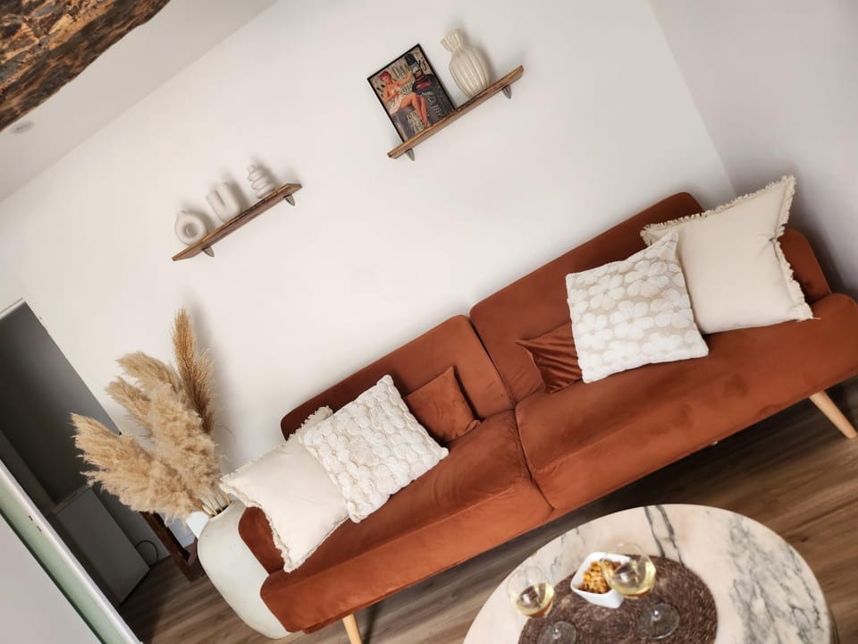 Charmant gîte de 55m2 pour 2 à 3 personnes, au cœur de la Bastide, draps, serviettes, wifi, clim et inclus Apartment in Nouvelle-Aquitaine
